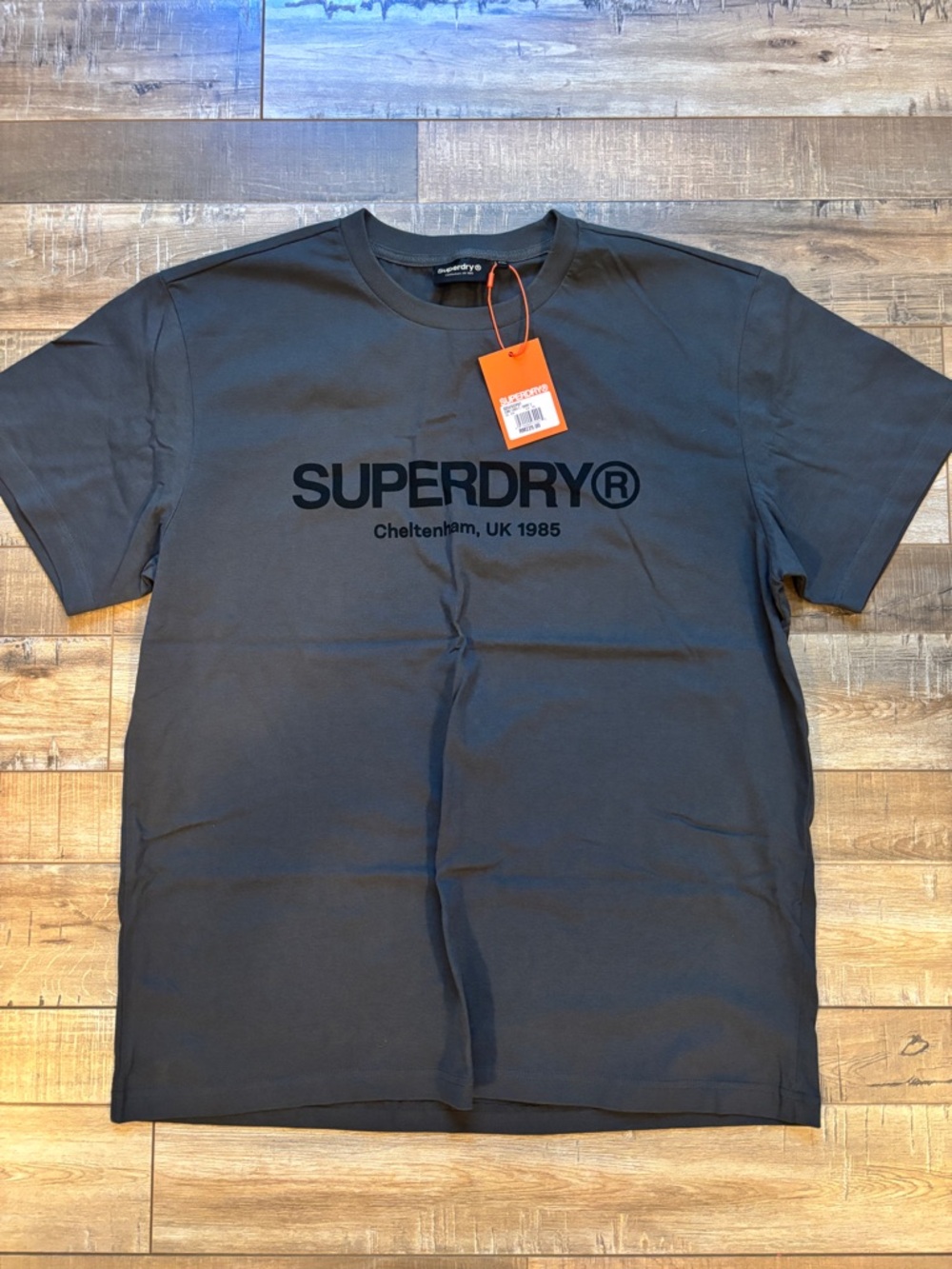 Superdry Men's Charcoal Crew Neck Logo Tee fits like US XL